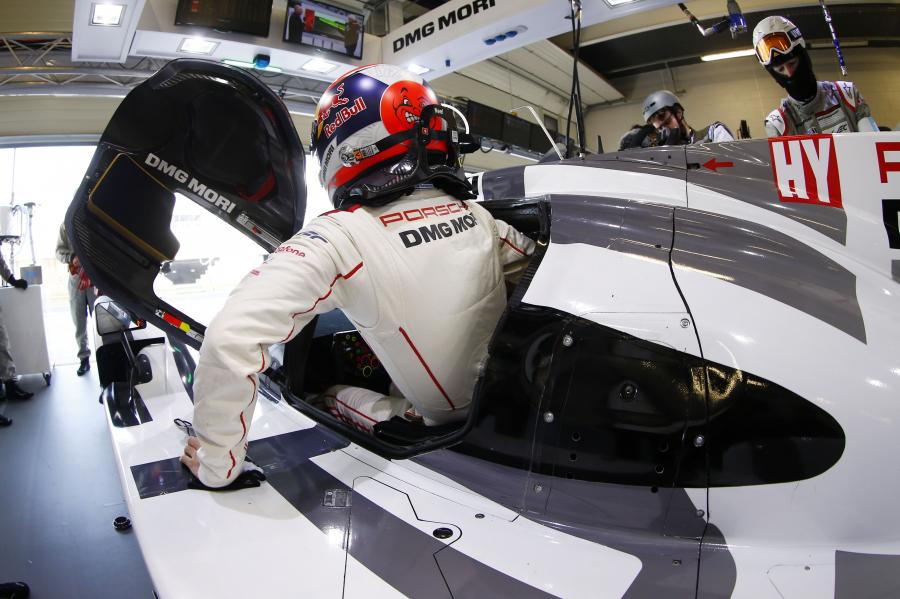  Porsche 919 Hybrid 2015 года  (фото 49 из 481)